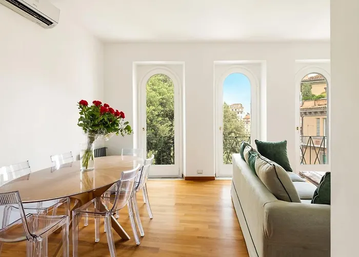Trilussa Stylish Penthouse