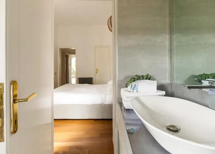 Trilussa Stylish Penthouse Roma