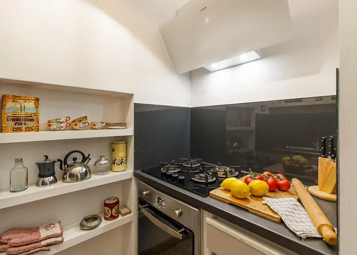 Trilussa Stylish Penthouse Apartamento *